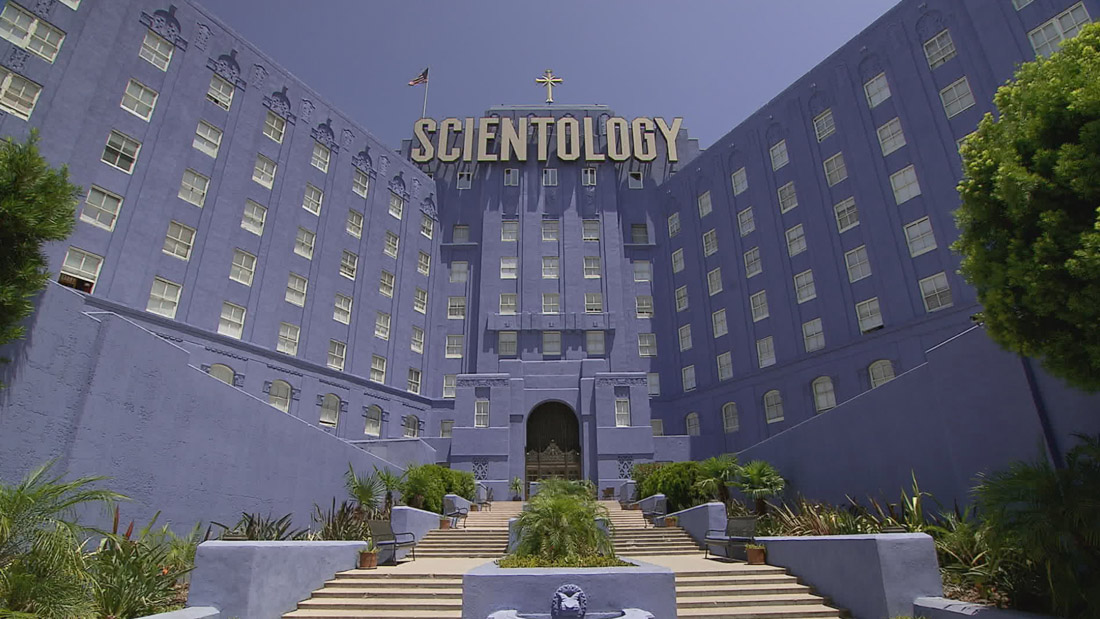 Scientology Kilisesi, dünya çapında on milyon üyesi olduğunu iddia ediyor.